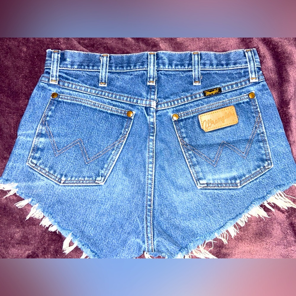 Wrangler shorts size 30